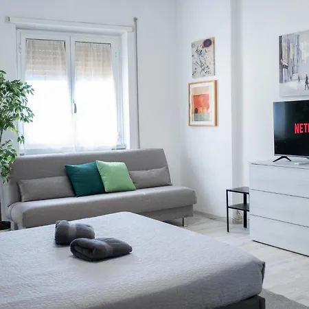 Apartment Nonna Pina Moderno Vicino Metro Awifi,netflix Rome