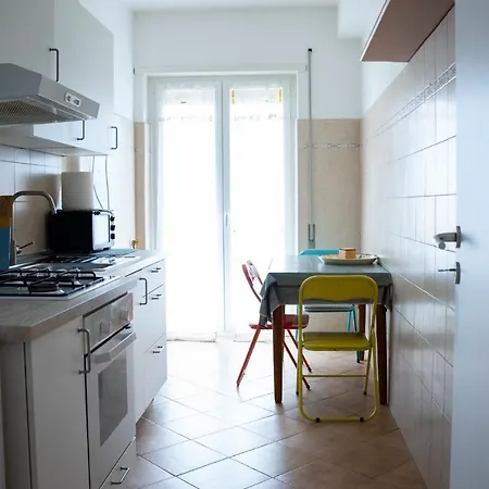 Nonna Pina Moderno Vicino Metro Awifi,netflix Apartament